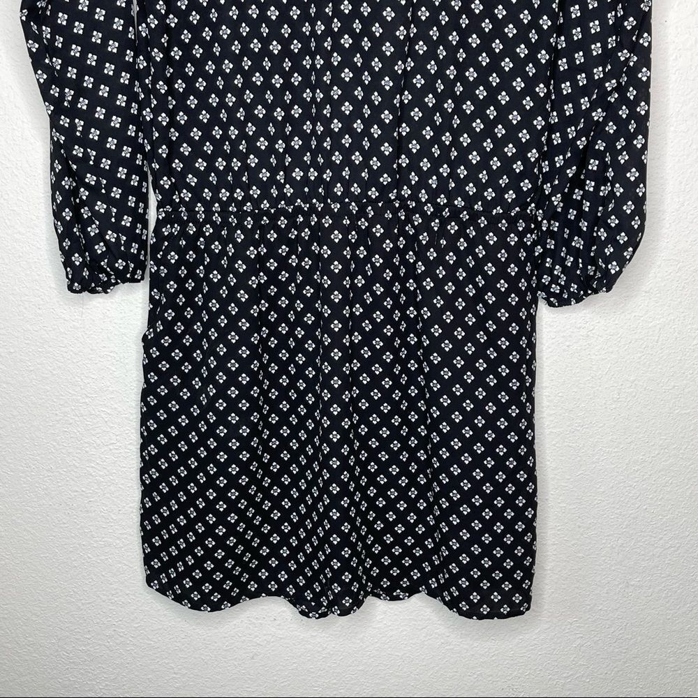 Express Dress - Picture 3 of 7